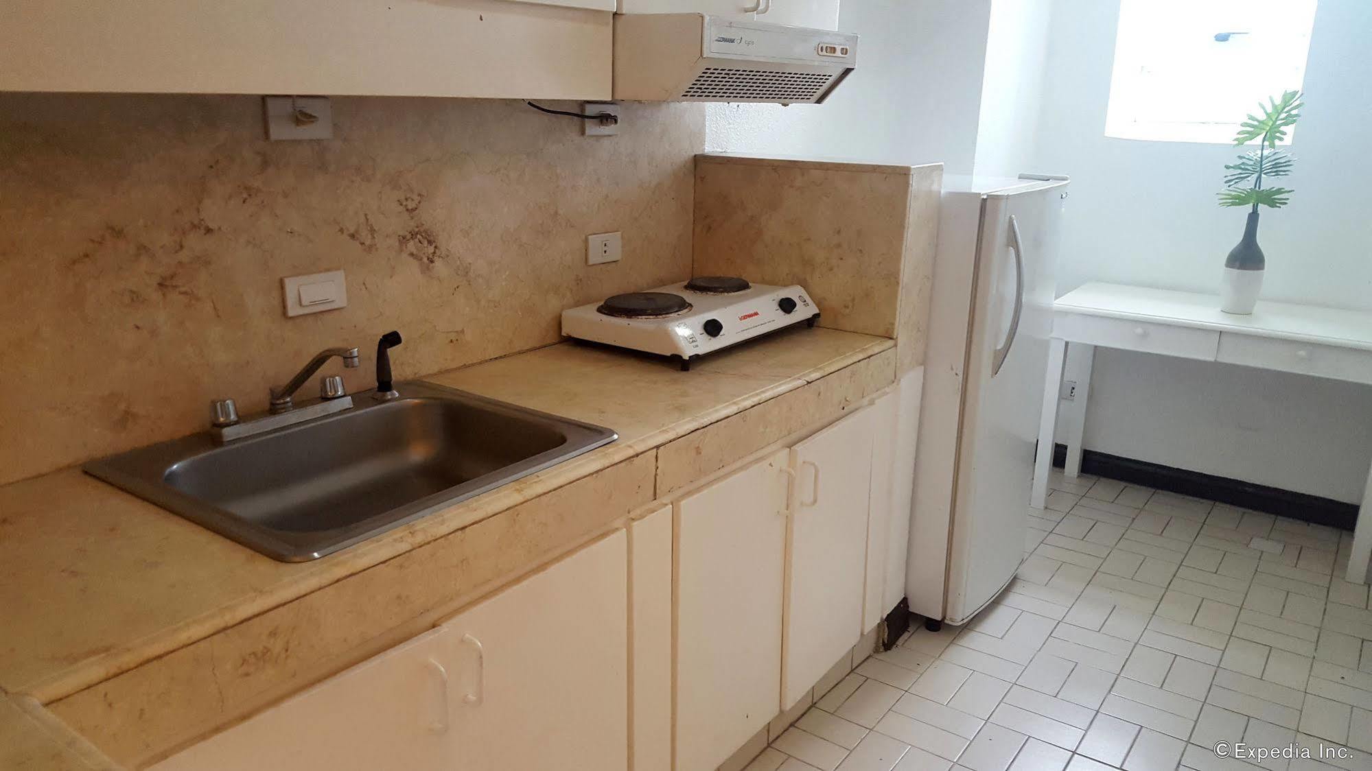 Mpt Suites San Pedro Makati Eksteriør billede