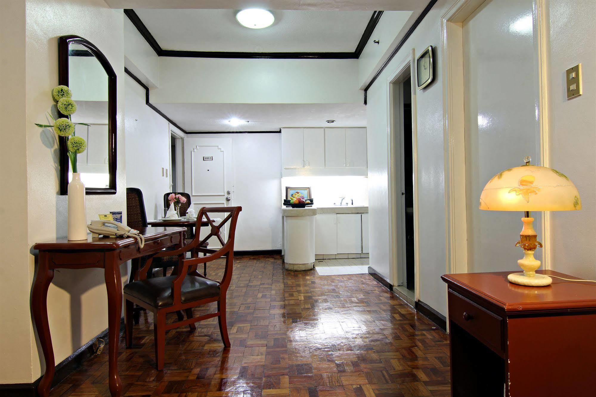 Mpt Suites San Pedro Makati Eksteriør billede